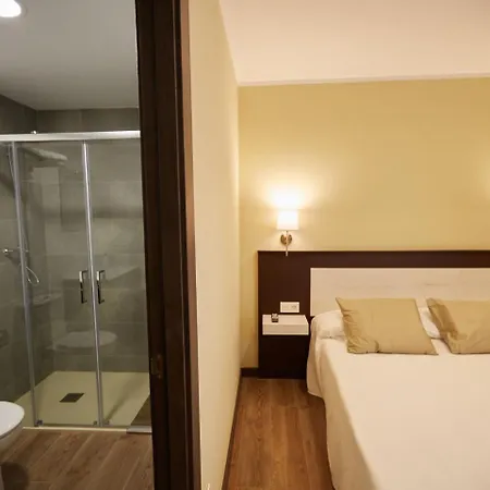 別荘 Cozy House Divided Into In Cangas De On S *