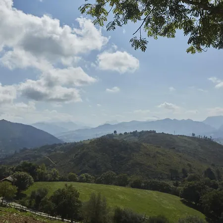 Cozy House Divided Into In Cangas De On S 別荘 *